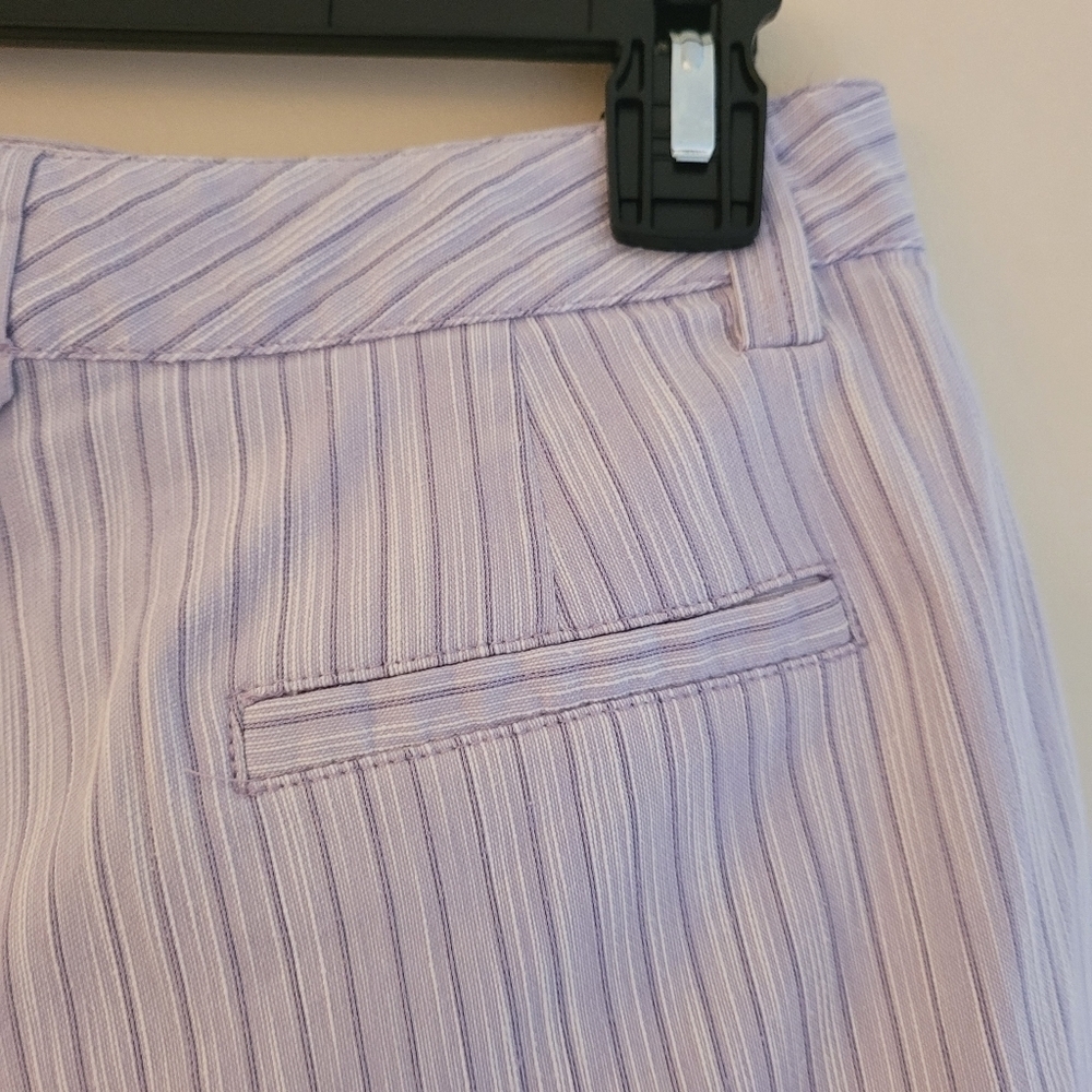 St. John Wide Leg Cropped Trousers White and Lilac Striped Pants Size 8 - Picture 11 of 12